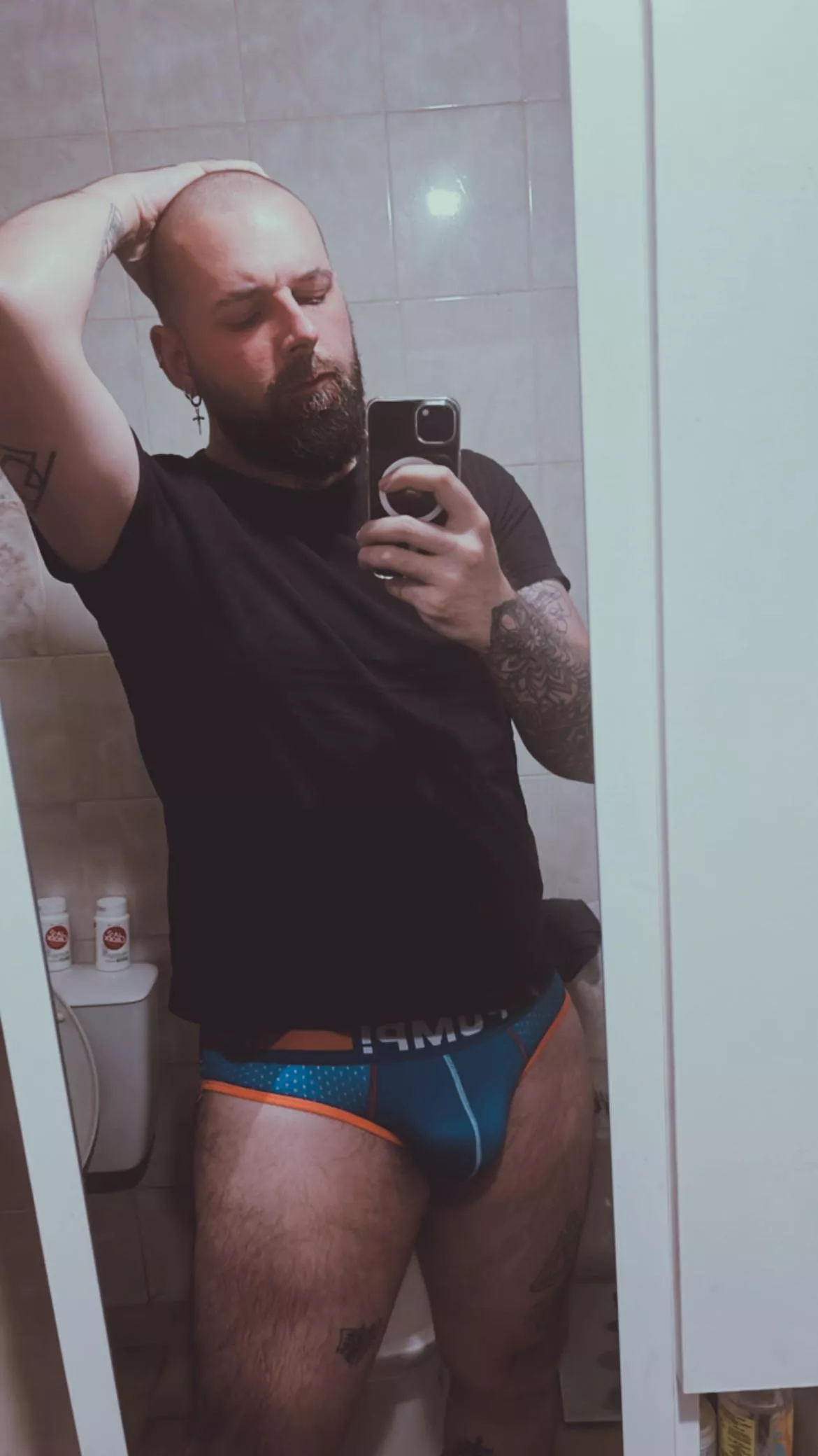 Morning gays ❤️ posted by french_beard