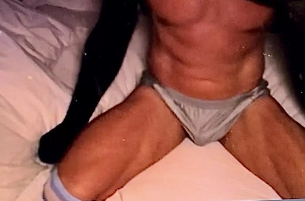 Obeying a Mistress on cam posted by Drk1001