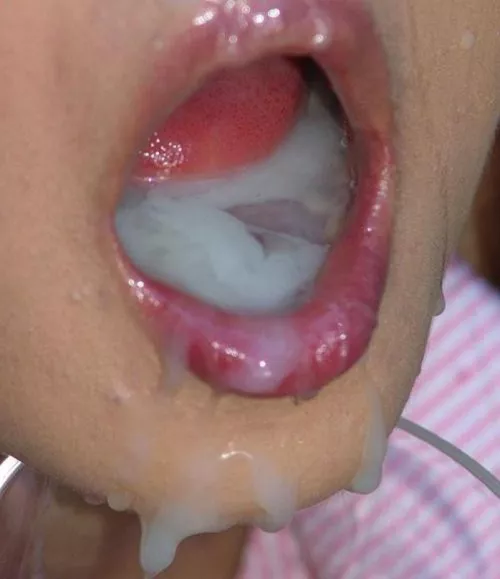 She took five loads in her mouth before swallowing by Chuck4652