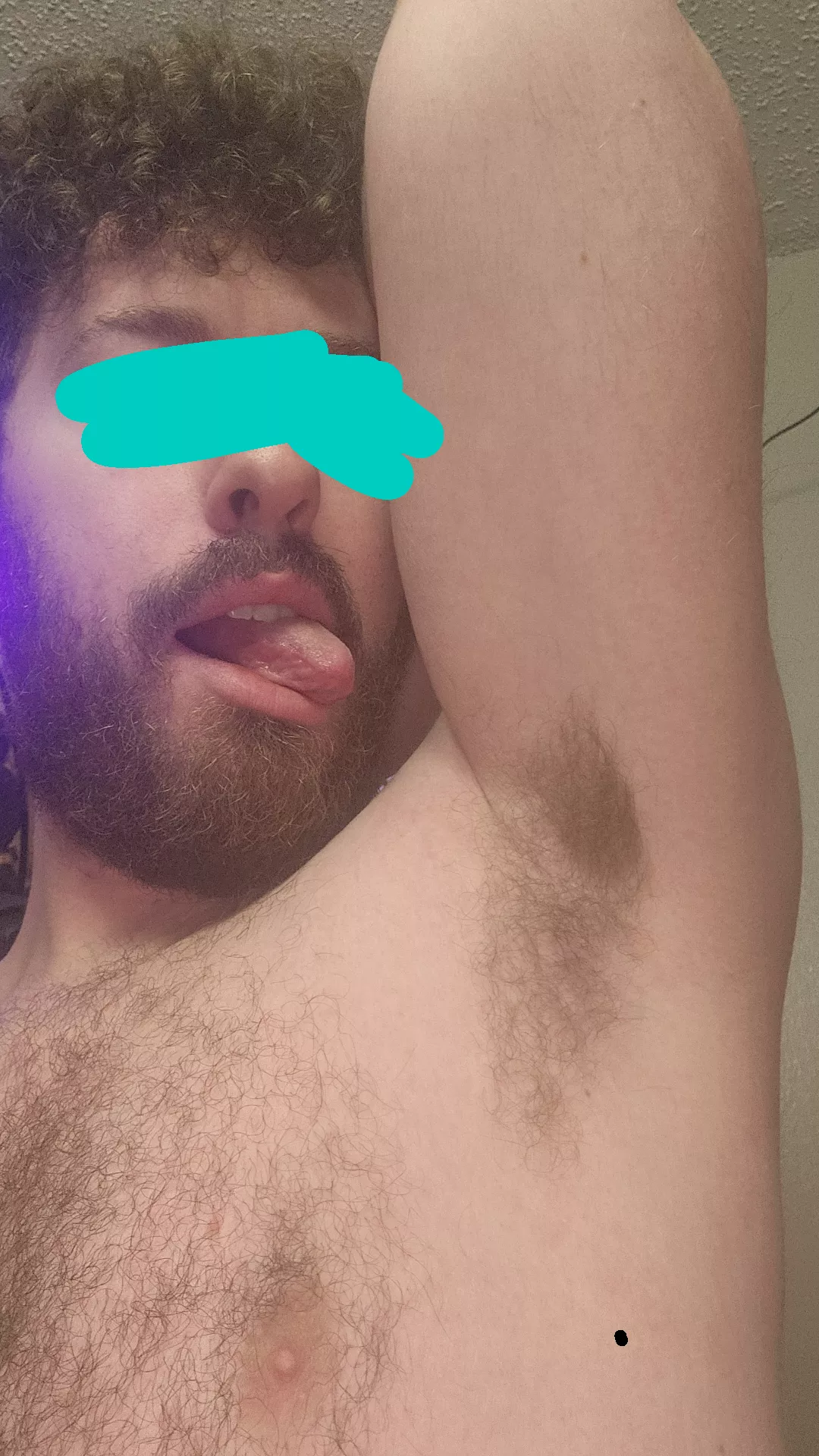 Sniff these pits after the gym posted by Tyler93xxx