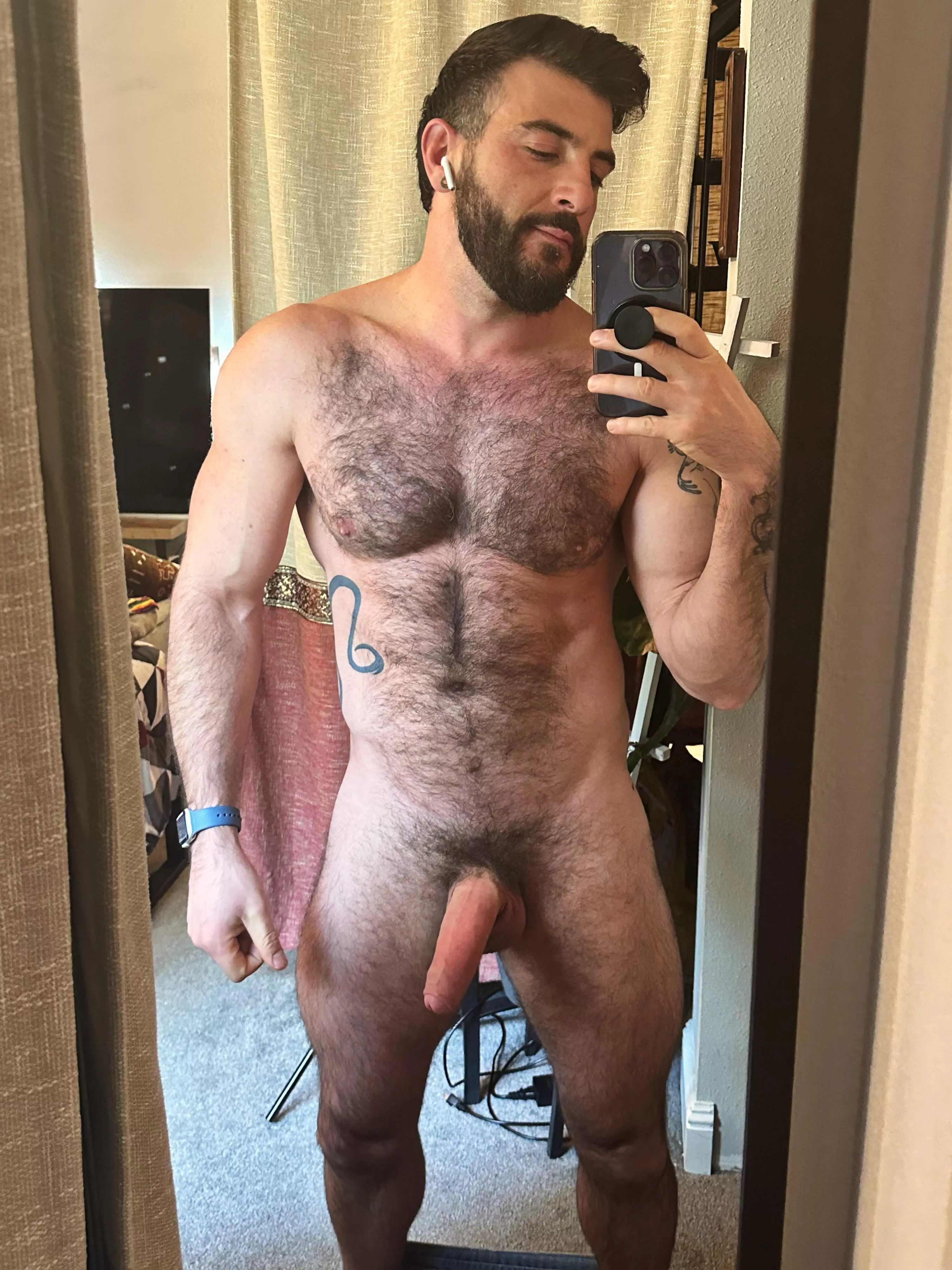 Think you can handle this cock? [33] posted by IanHolms