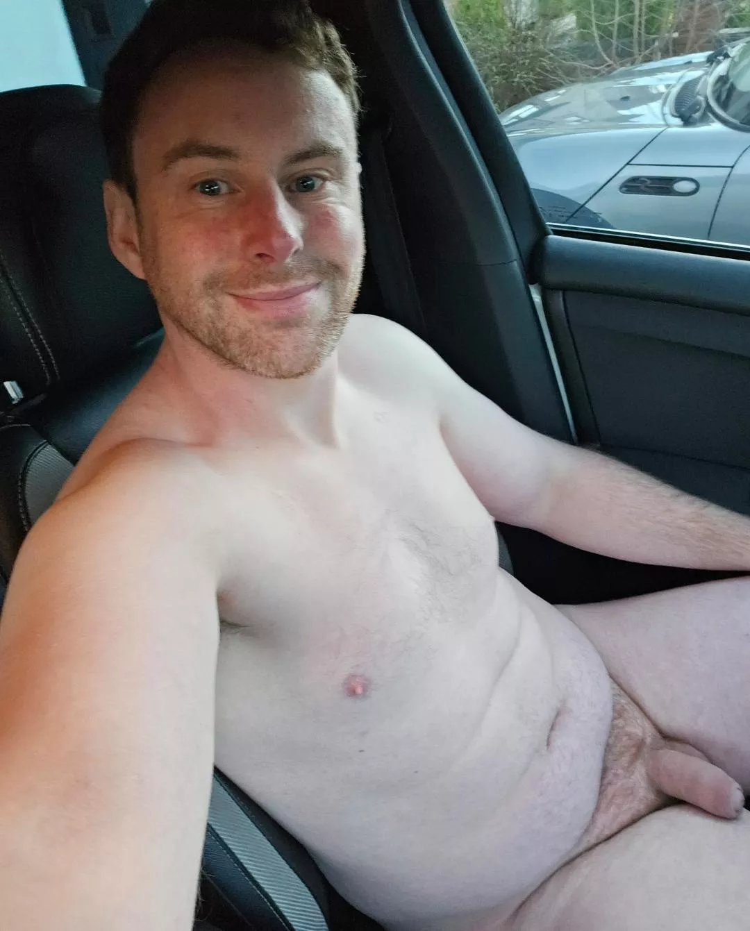 Towel use for the courtesy car 😁 posted by Nadventureisoutthere