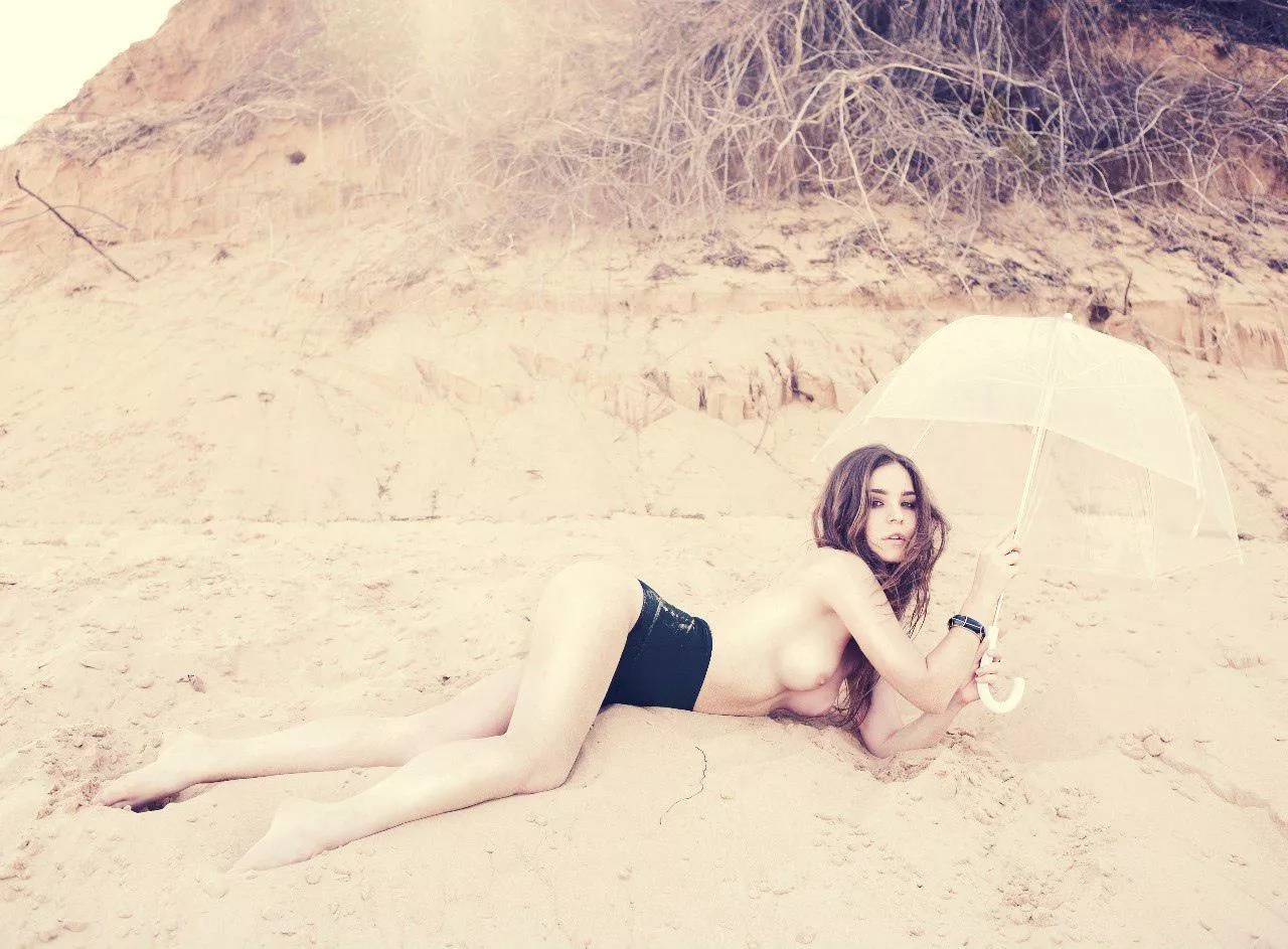 Umbrella posted by giucanever