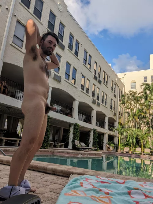 Very risky around 8 in the morning 😅 by gayottersph1