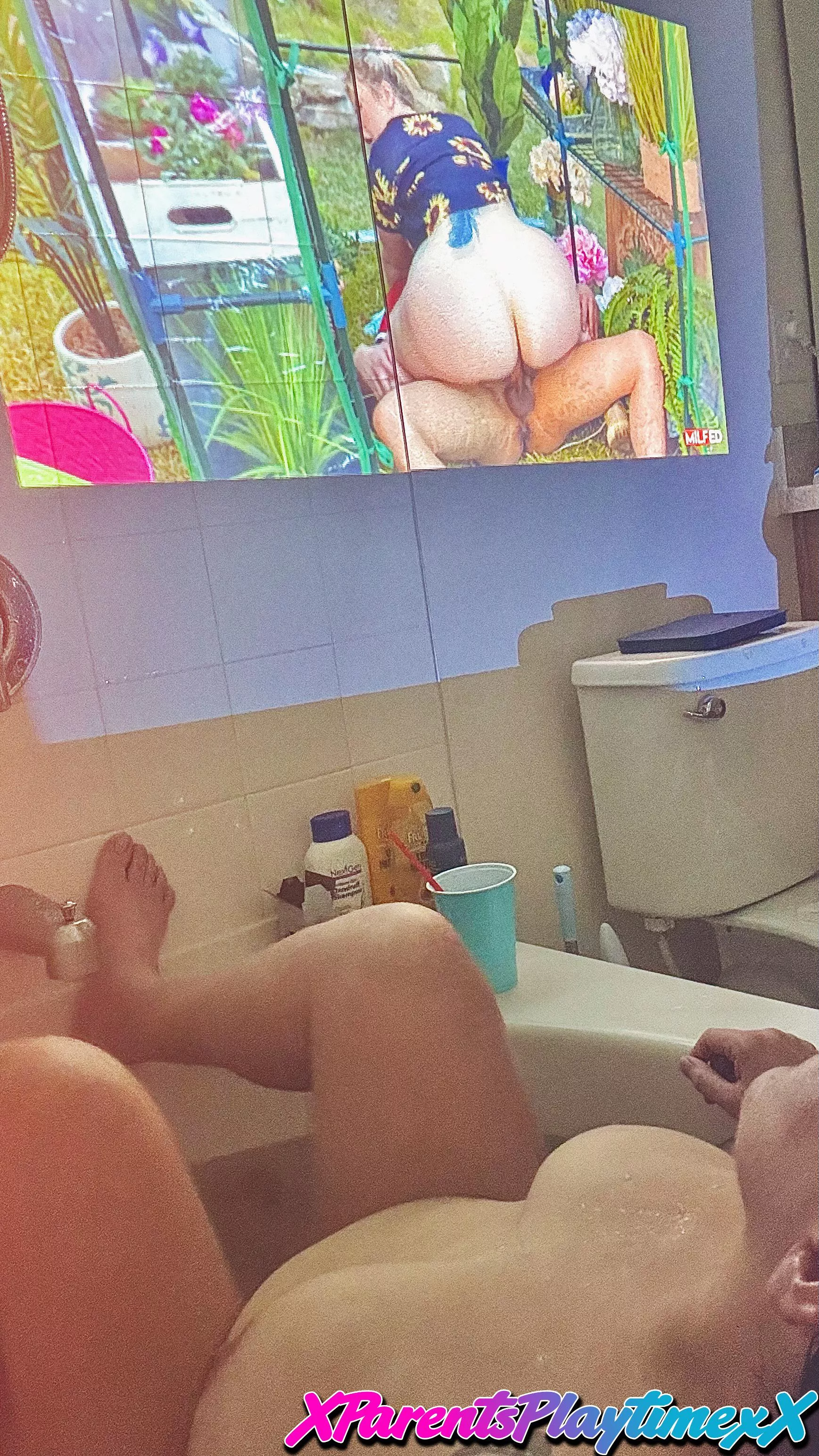 Want me to make room for you?  posted by xParentsPlaytimeXx