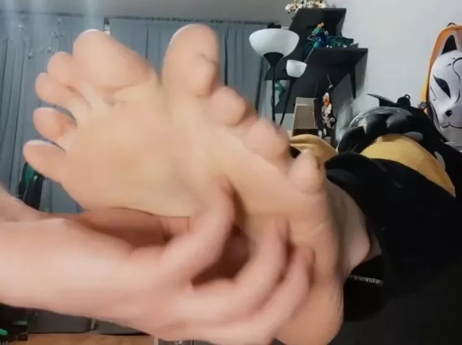 Who is this being tickled? by EnvironmentalVisit25