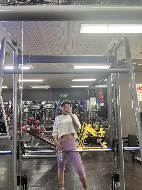 who wants to be my spotter? [f] by MediocreMeasurement4