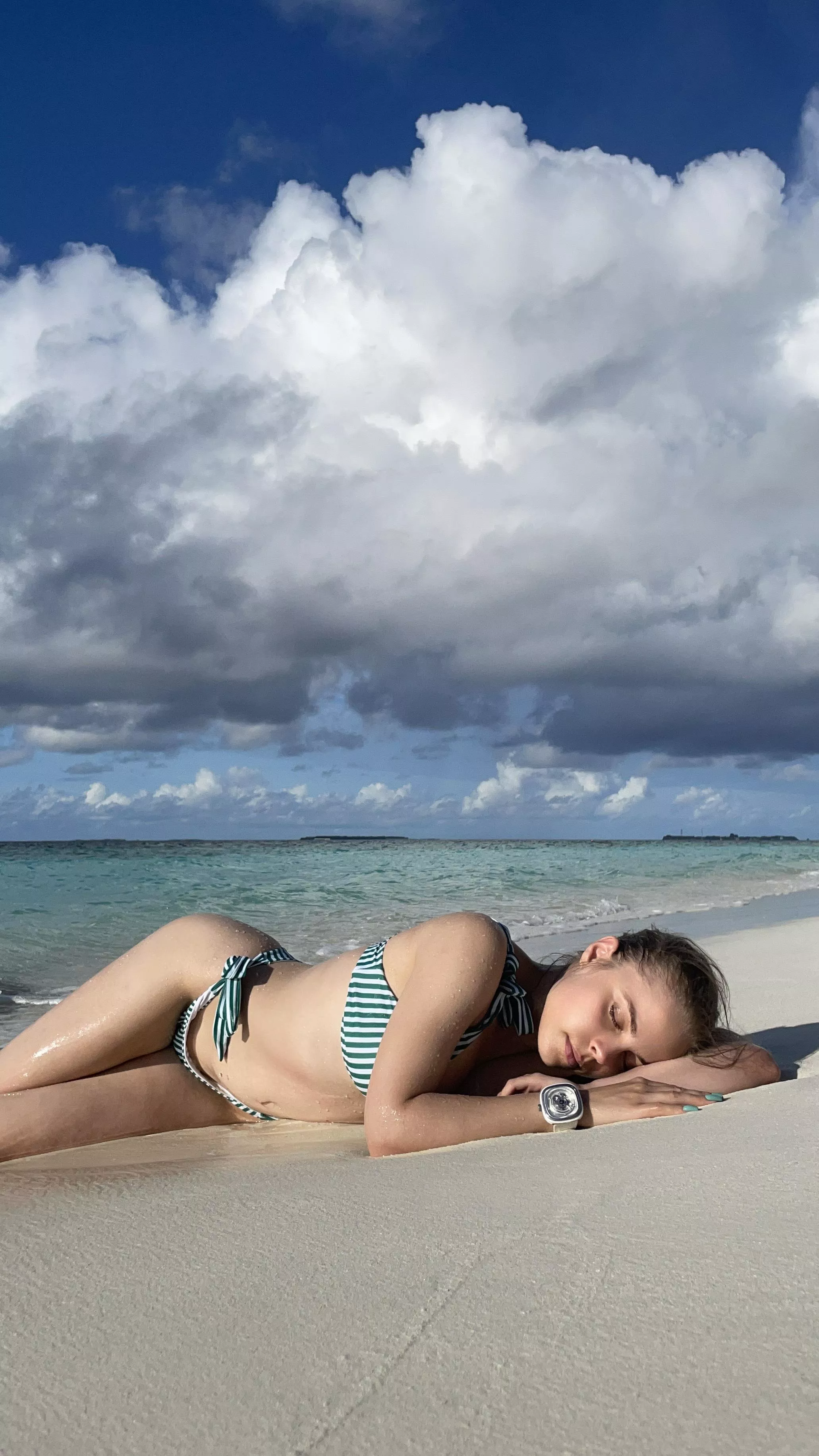 Would you like to lie with me on an empty beach? posted by adlenaline_