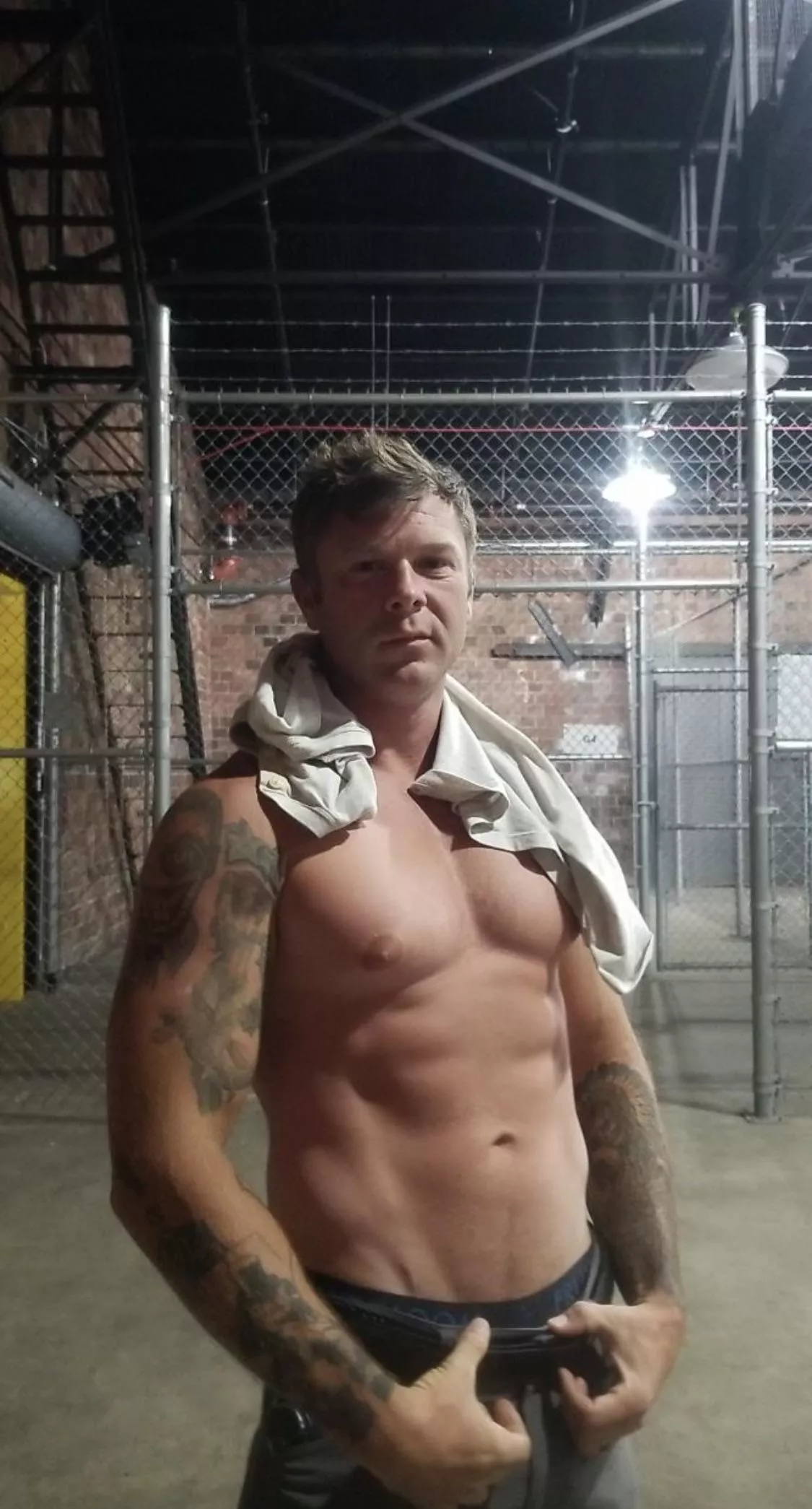 [44] Dad needs some attention baby! posted by DaddyJacck