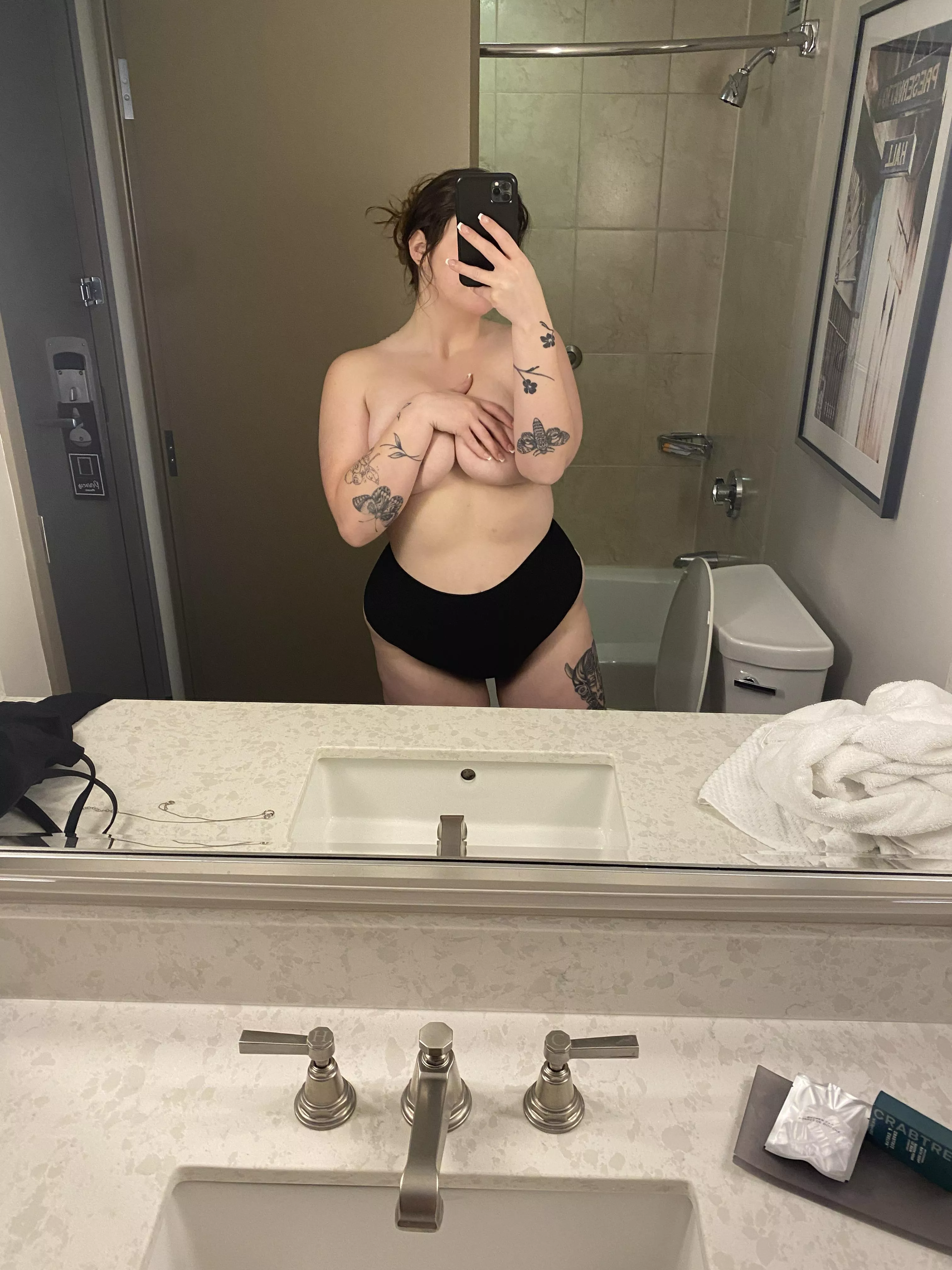 A hotel room alone is a crime  posted by ThickkandSweet