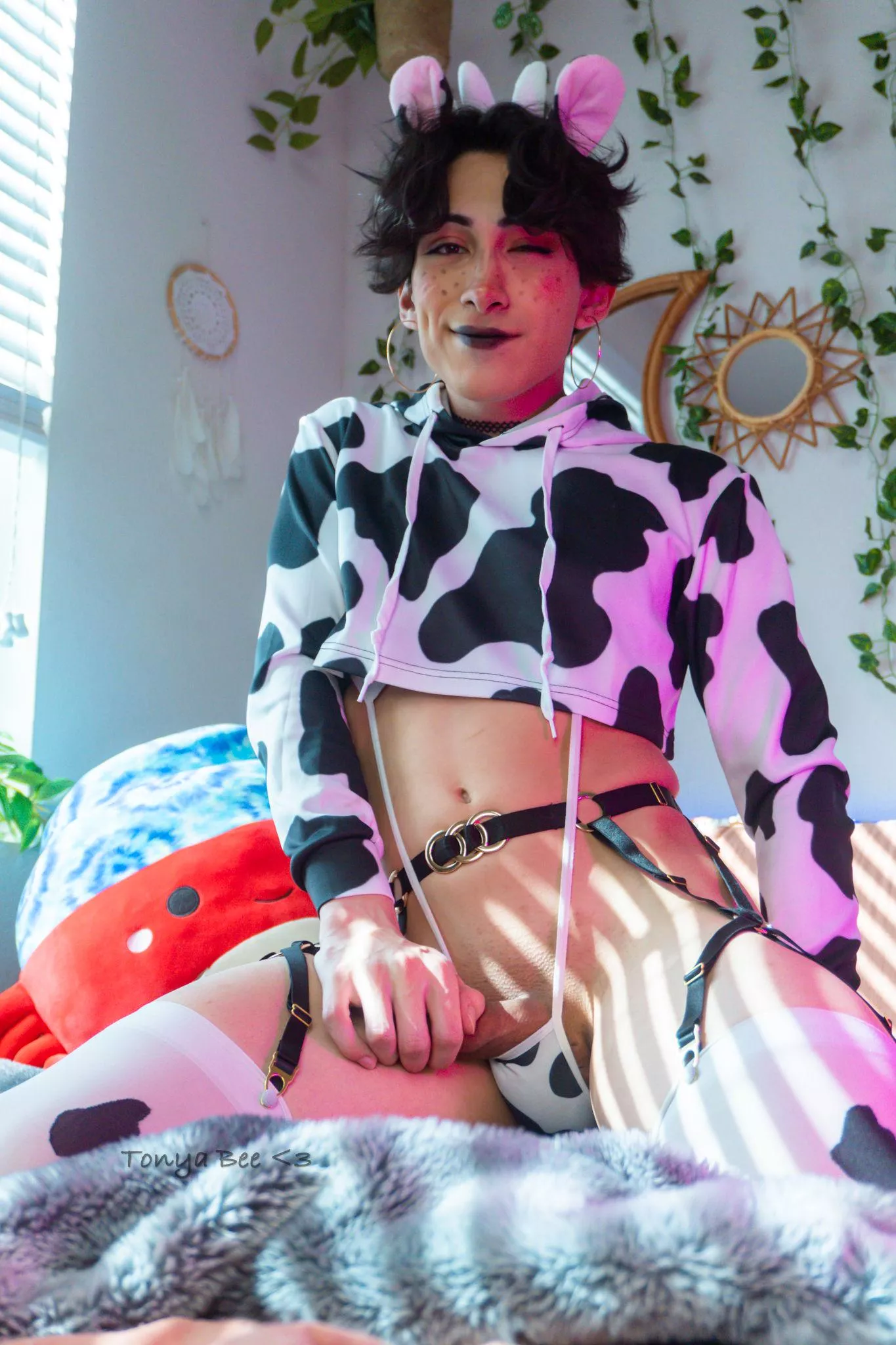 A wild Cow Femboy appears! What do you do? posted by FishnetTwinkFeet