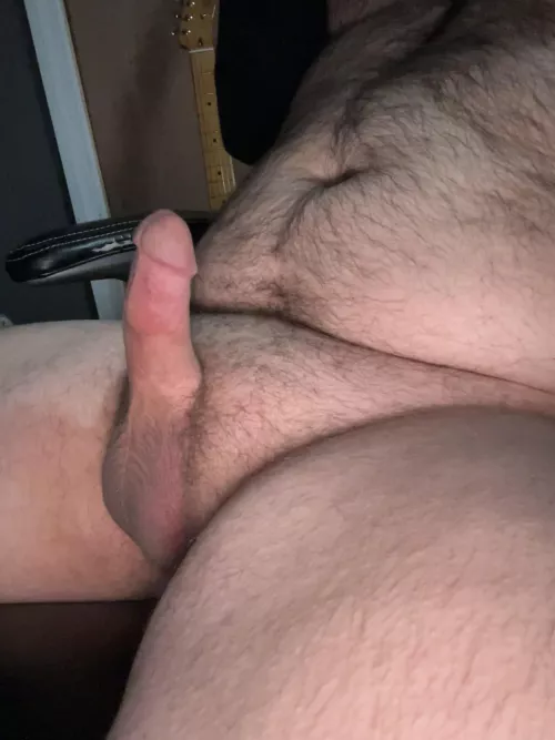Any women into big hairy dudes? by pervystonerthrowaway