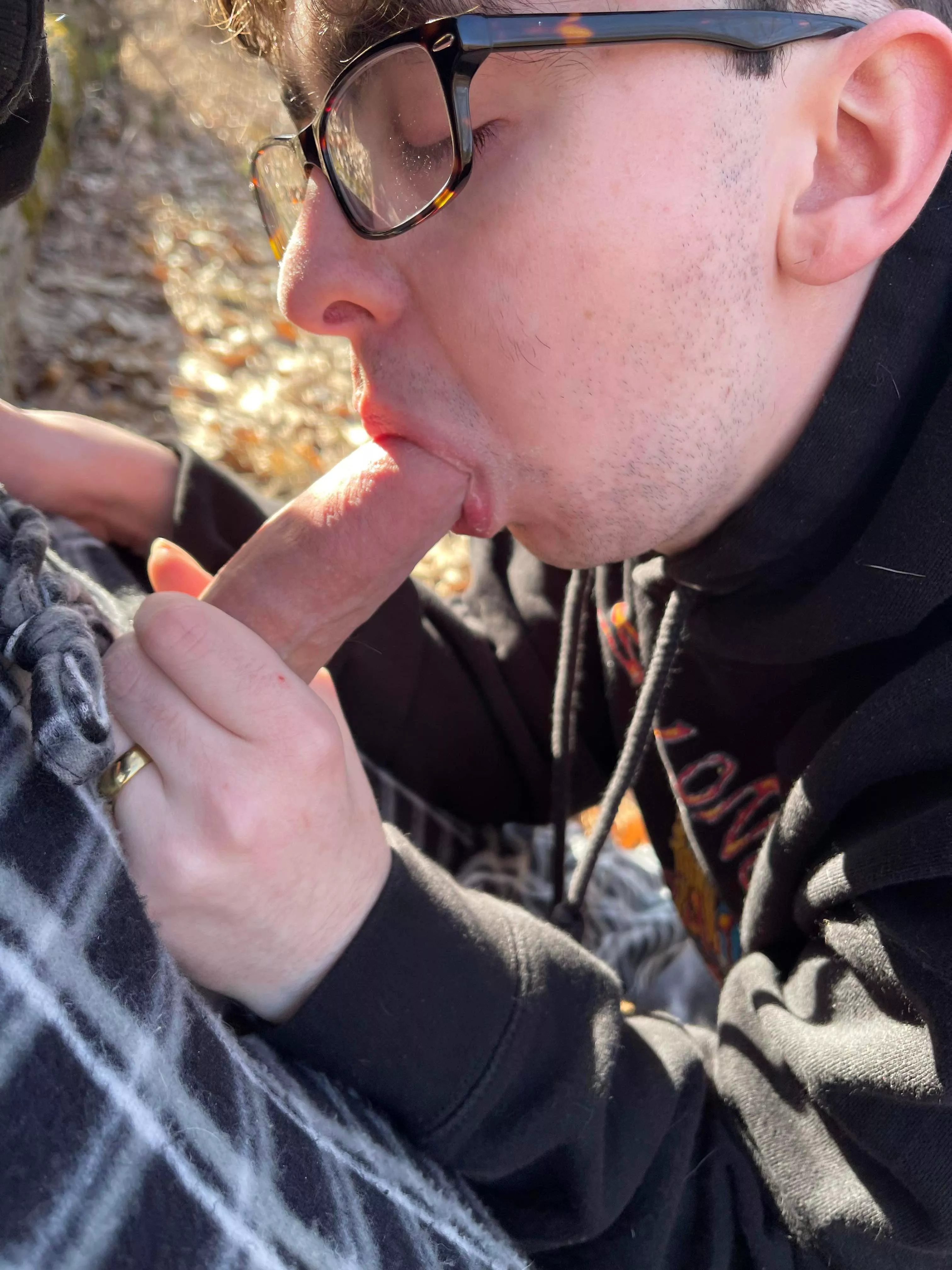 Bf Sucking Dick On Trail posted by Strawberry0004