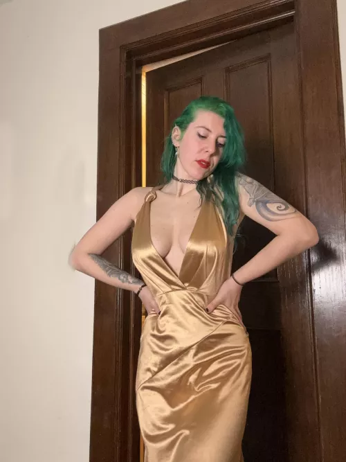 Braless in a dress by sirenskiss3