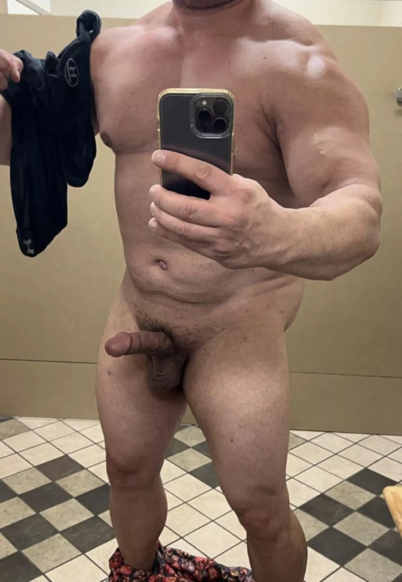 Can you handle daddy’s cock? posted by MrBigDaddyBuff