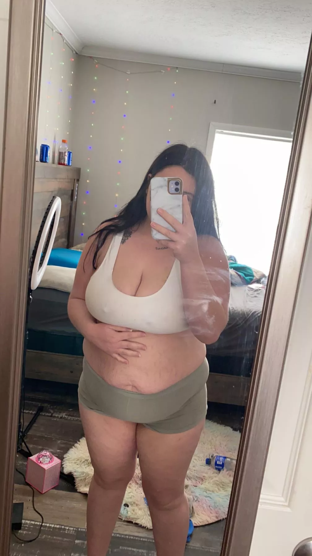 Do u like my body?  posted by Fluid-Neighborhood68