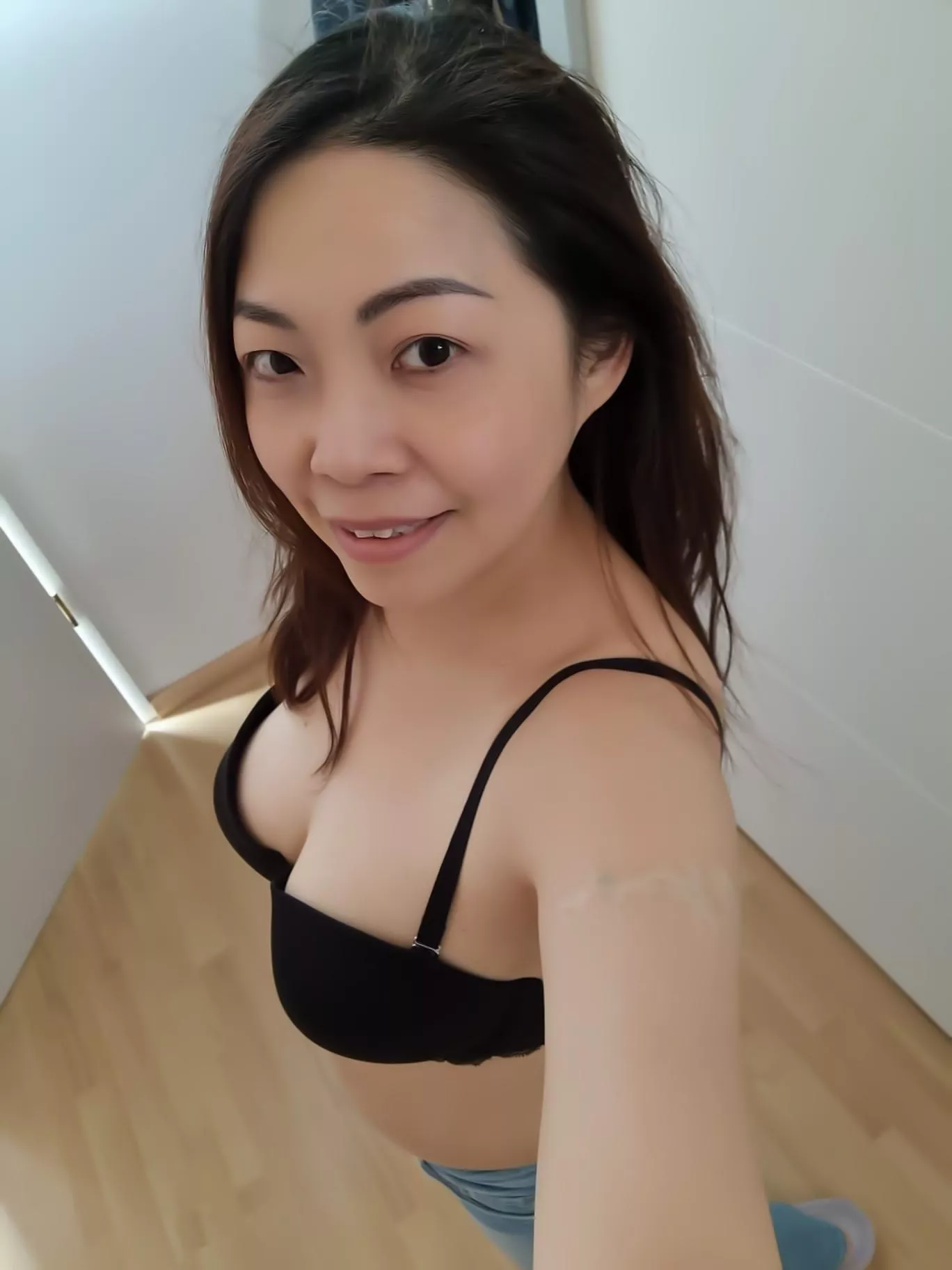 Hi, this is me Cecile - introducing myself posted by Cecile_Chan