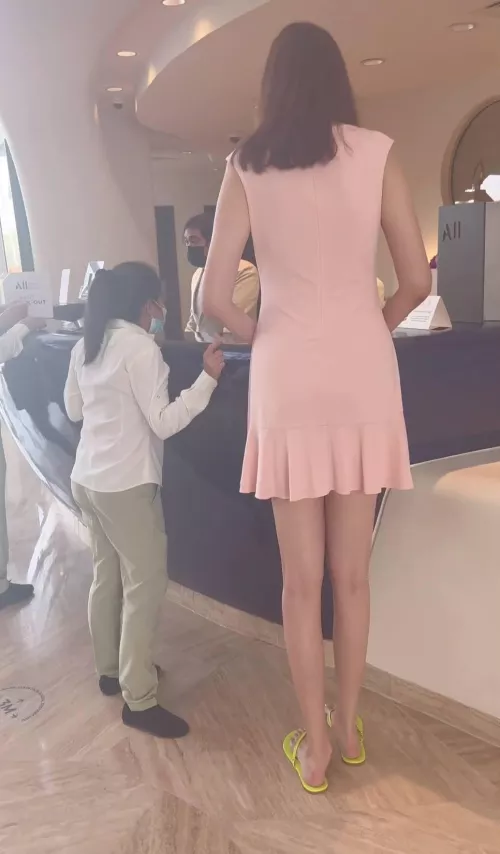 Hotel employee with guest by dbdant