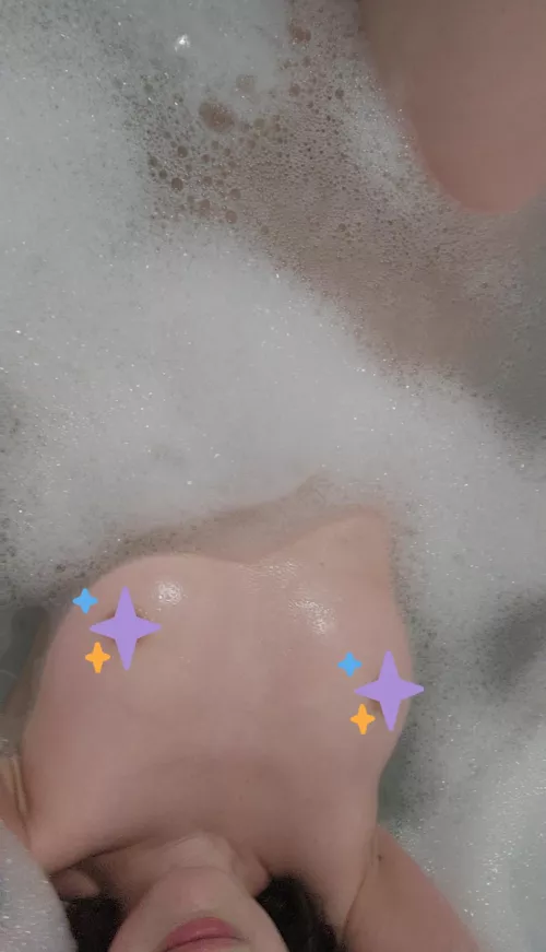 I love being wet by Baya_Ray_11