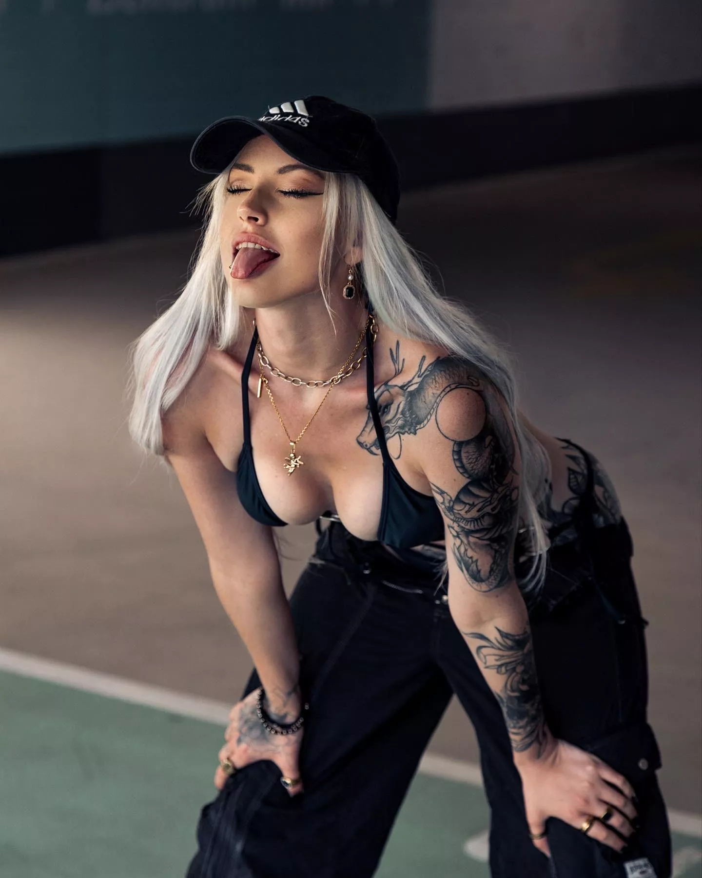 i want you to taste me in public while everyone's watching posted by Tall-Abbreviations92