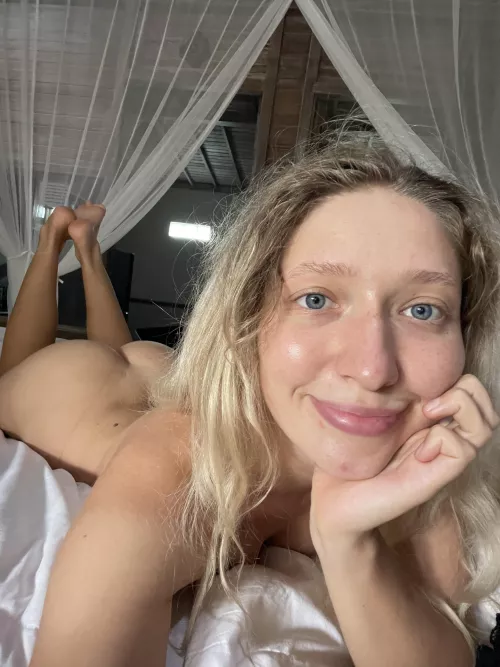 I'm happy because I've just had an orgasm by Kkeysi