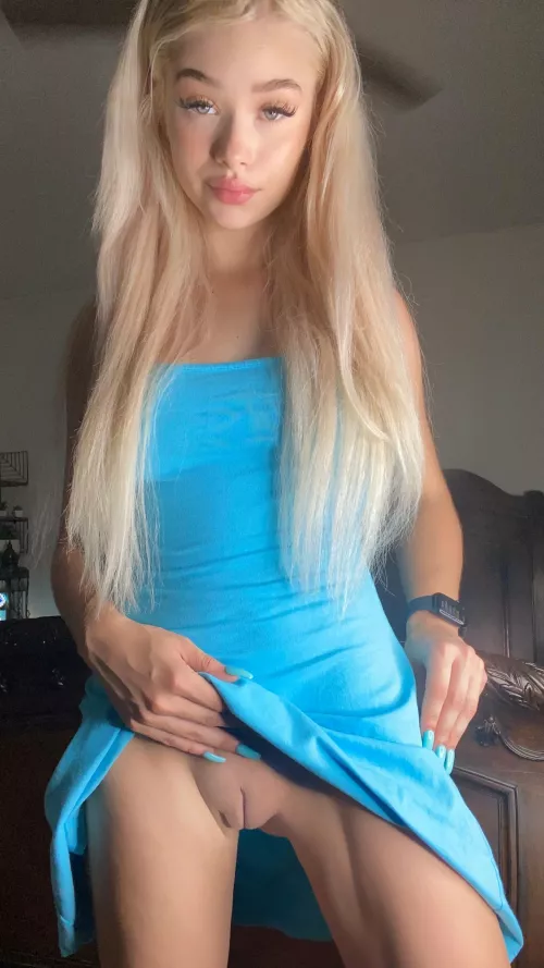 I'm looking for a pussy eater. Mine tastes sweet :) by Nichttron