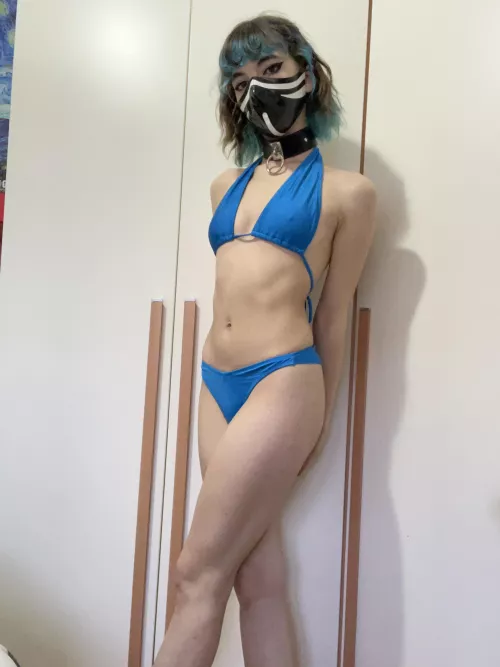 My skin is a little too pale by poisonevel