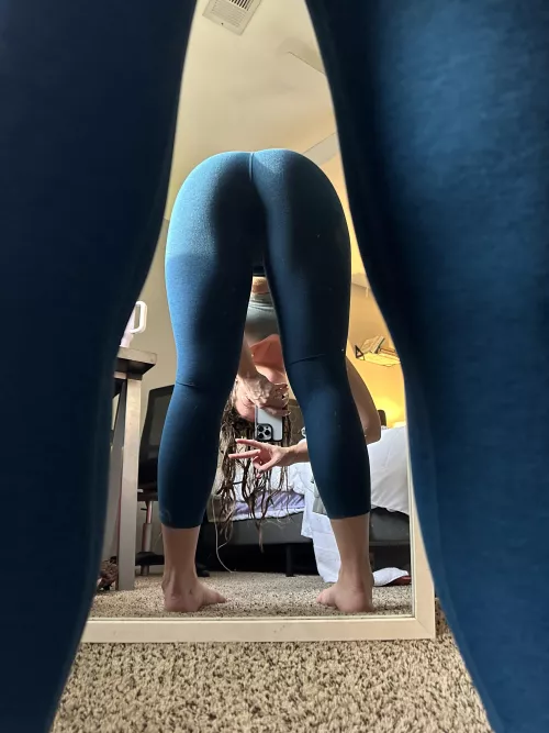 nice and tight, just how you like them by cumwcourt