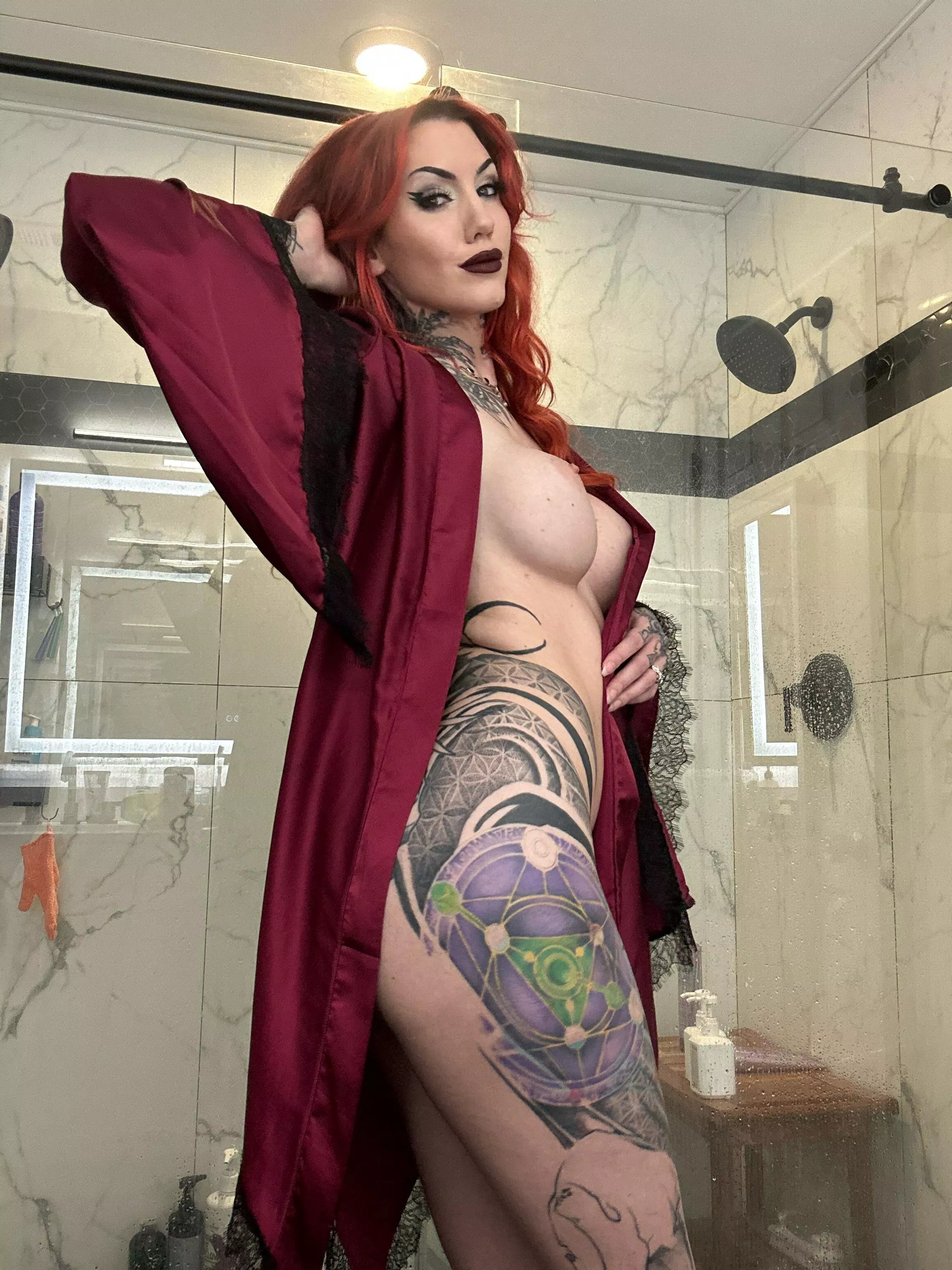 Perky tits, tiny waist, great tats  posted by vixxin