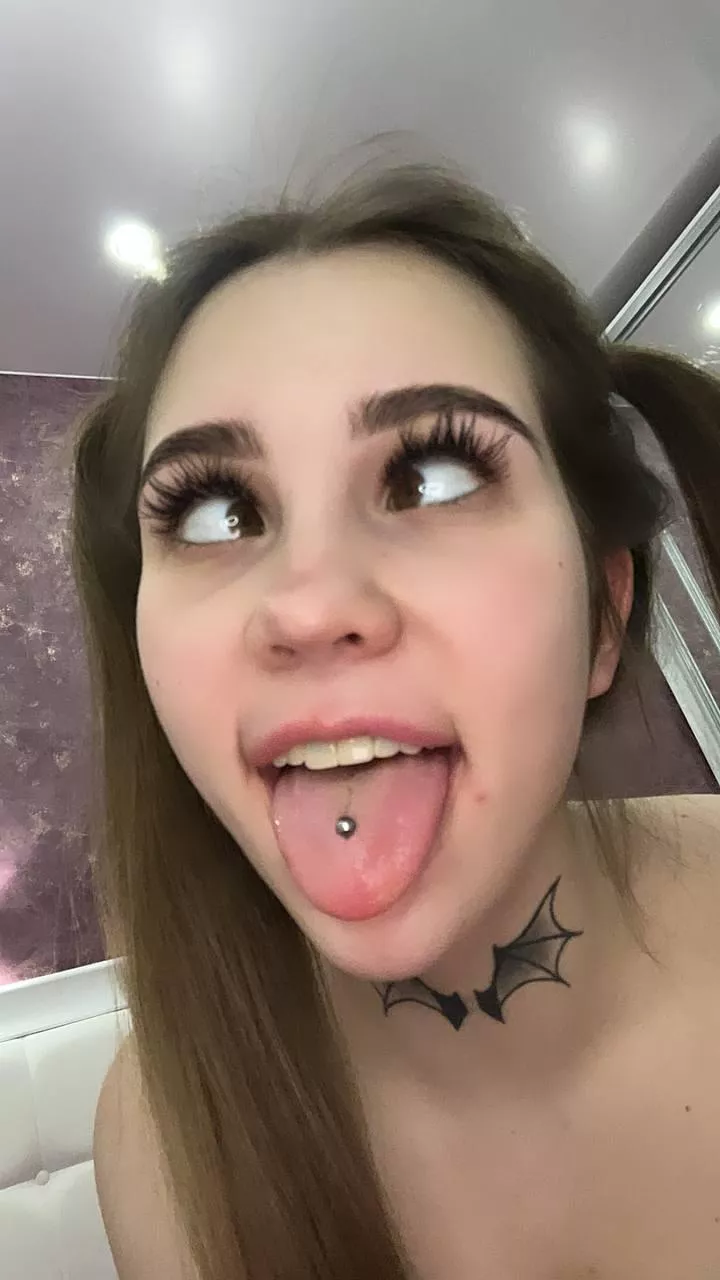 Please use me daddy posted by Pamella_M