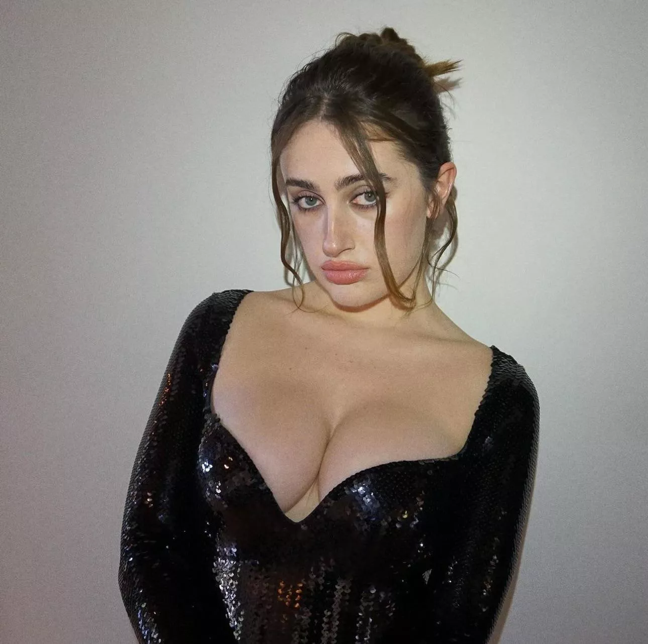 Rachel Sennott posted by Simp4kacey