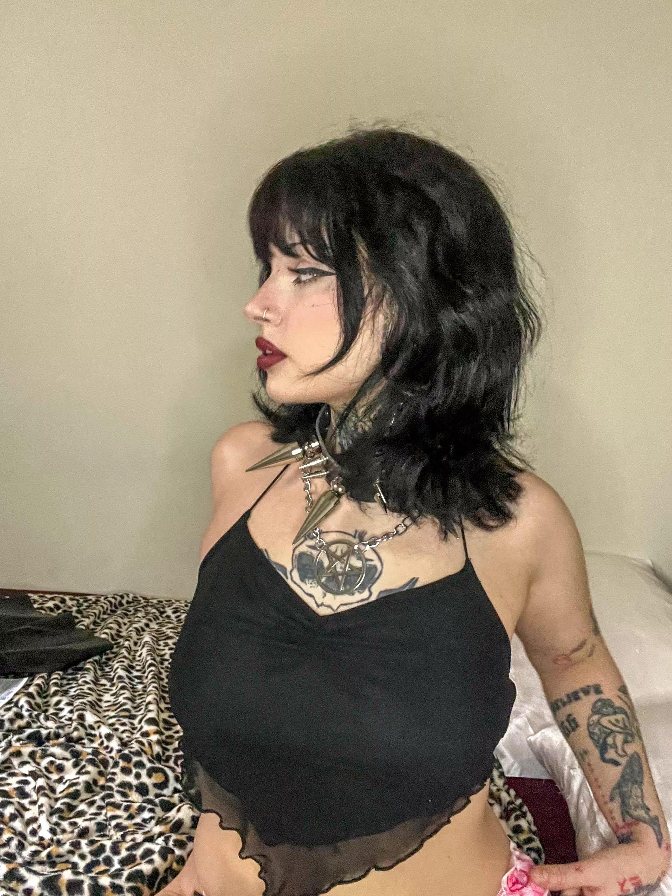 The perfect little goth slut posted by tsswamy