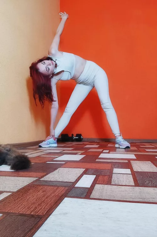 These leggings are awesome and really tight on my butt by Bhonzs