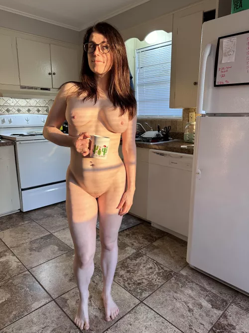 Tiny but mighty  by bustyciara