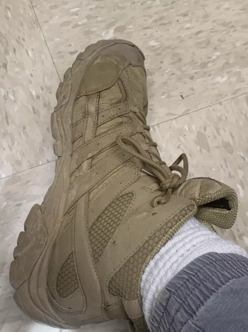 What boots are these by 357-Muskrat-05