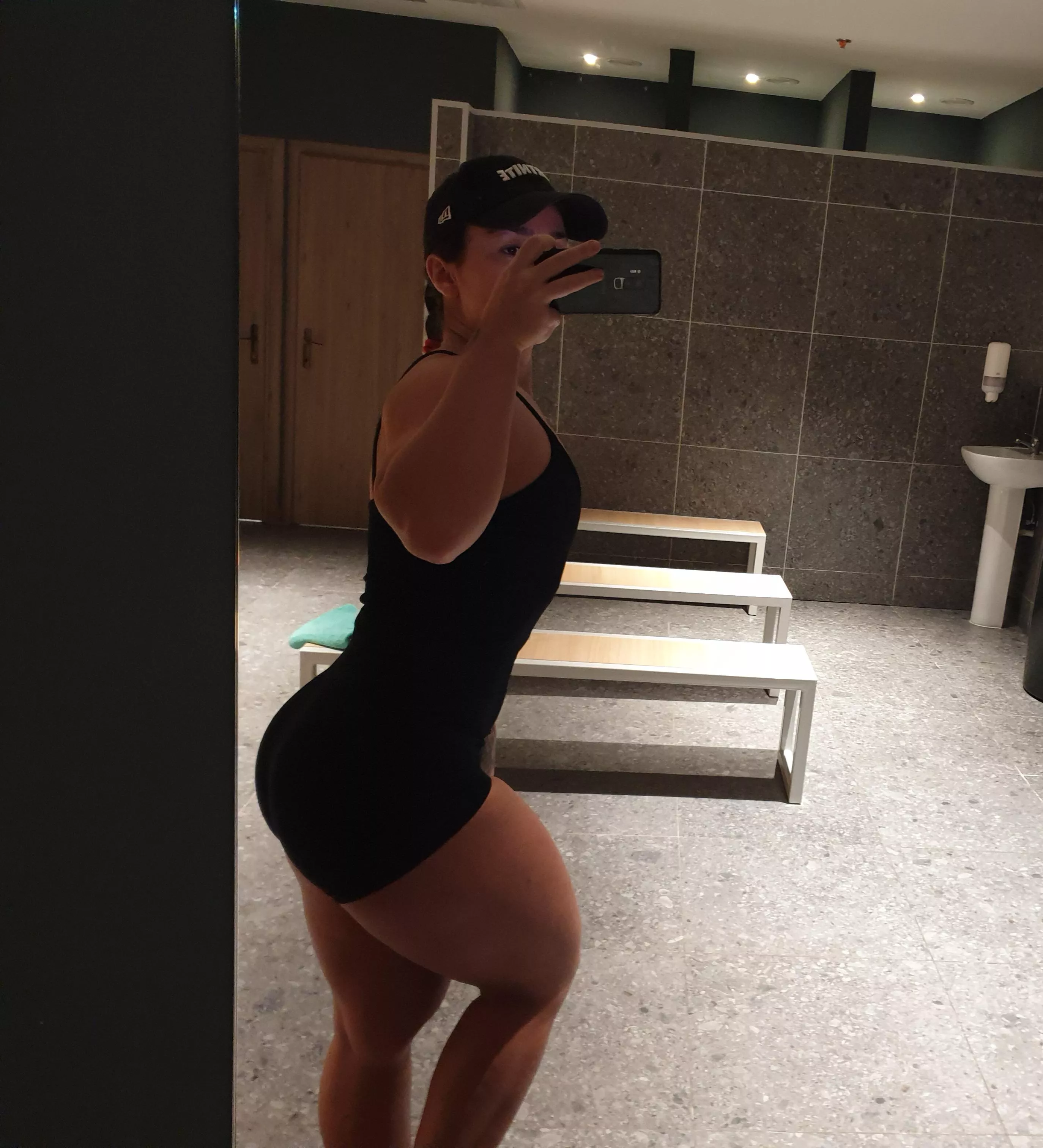 Working hard to grow these legs posted by quadsqueen