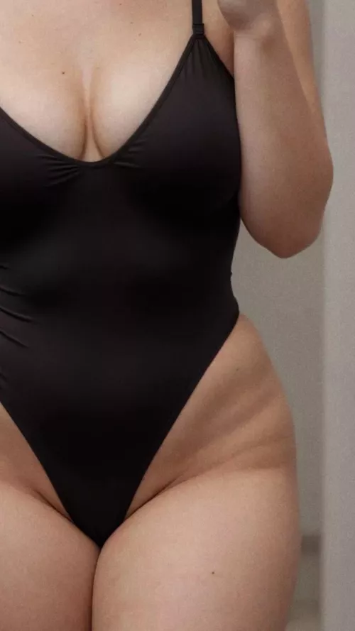 Yum :3 by hottestgnome