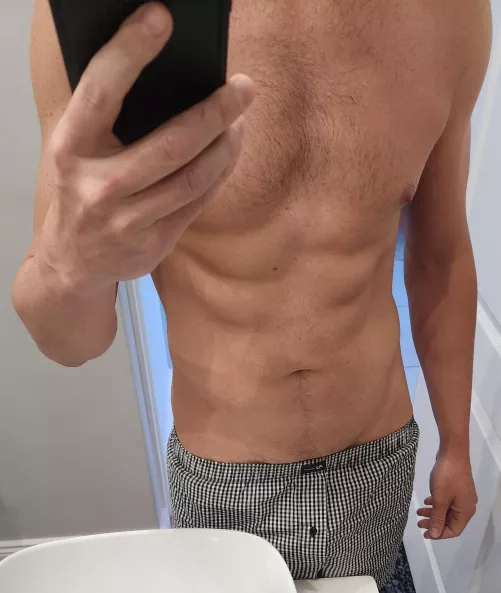 28 straight, hmu with face idk_1605 by natestr8mate