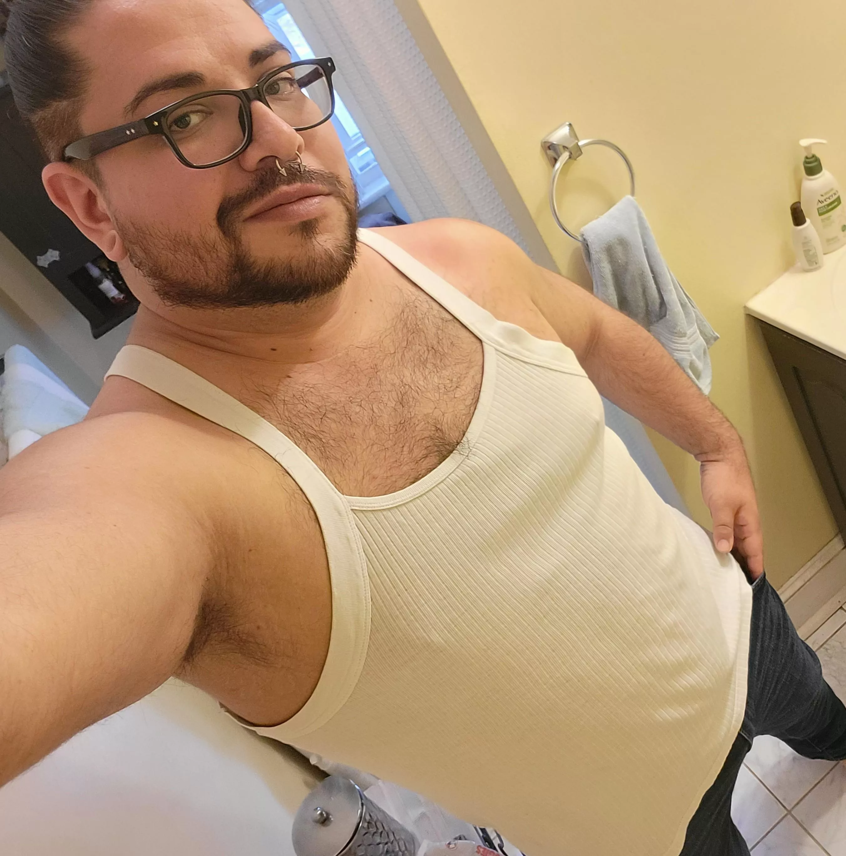 34 yo gaymer single and bored. Ps5 posted by homosexuwhale89