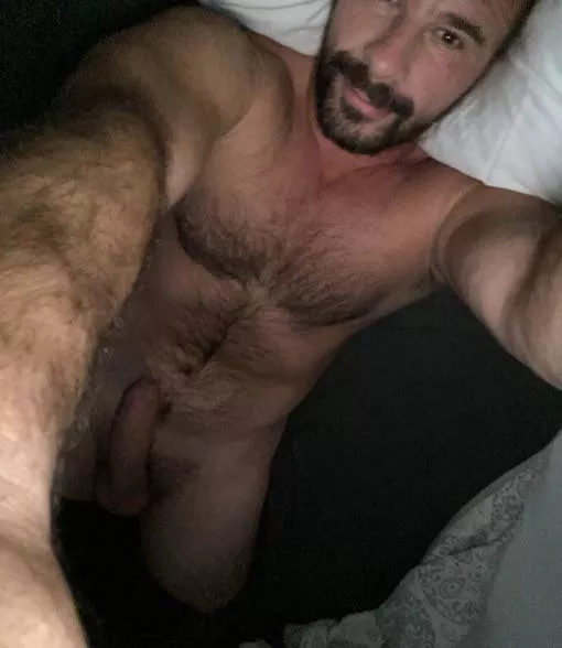 42/ Write me Man over 40  old  posted by Perfect-Swan7341