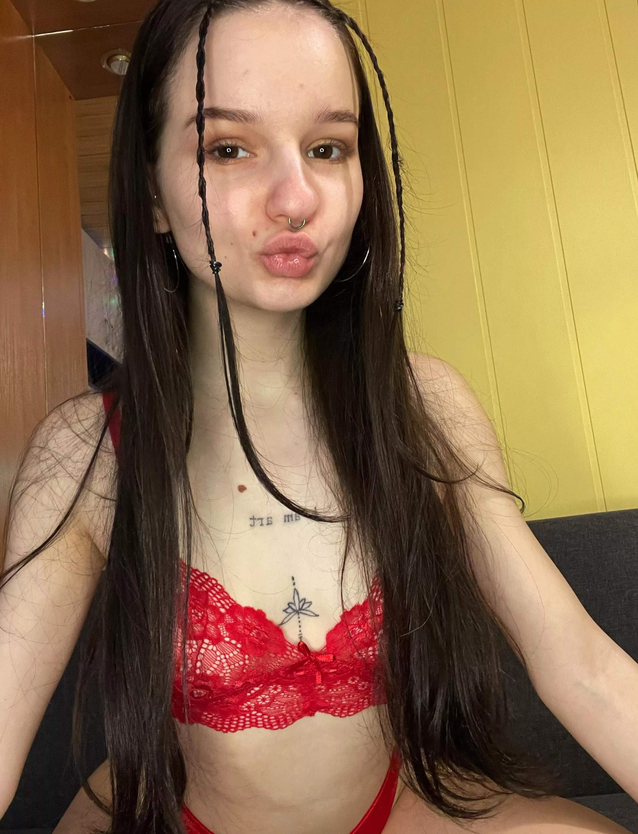 a bit shy posted by romanystock99