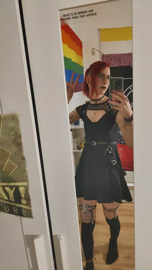 Any love for tall girls in short dresses? 🖤✨ by Allie_Foxplay