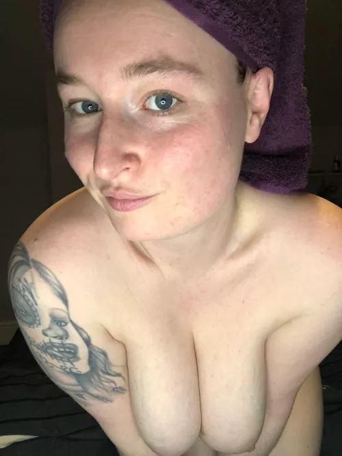 Can I wank off your married dick by Elodie_RF