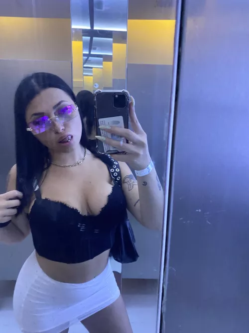 Does my 19yo body look good in this? by auseratzly