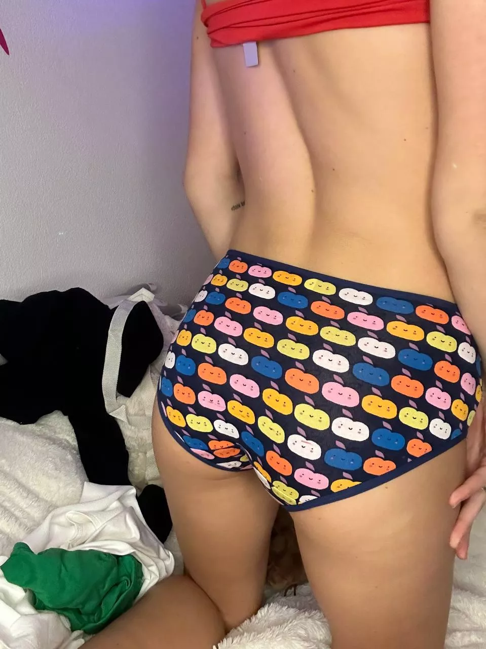 Does my small 18yo ass in these get you hard? posted by Straight_Detective44