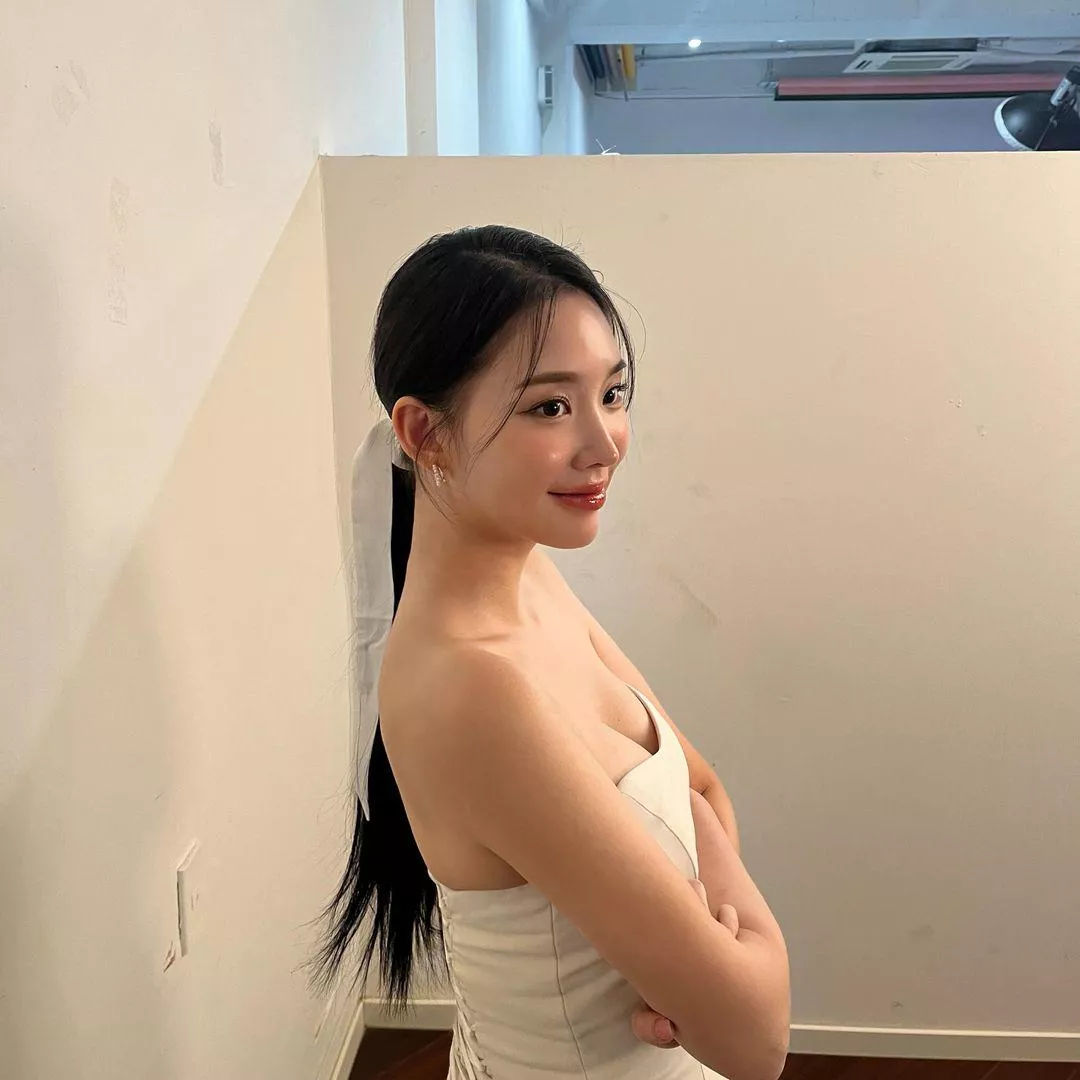 (Favorite) SEOYEON  posted by Daebak__Prince