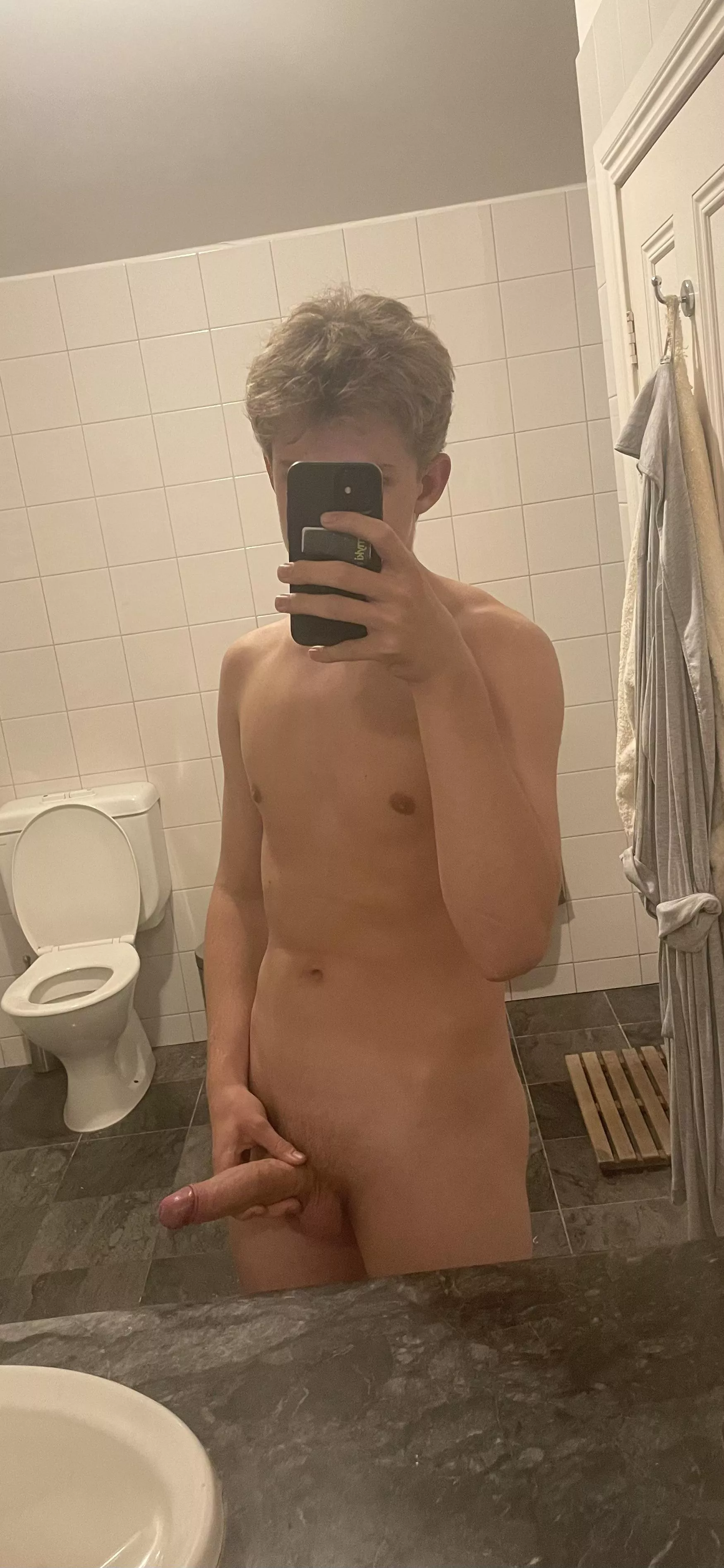 hey there posted by Tight_Pin_197