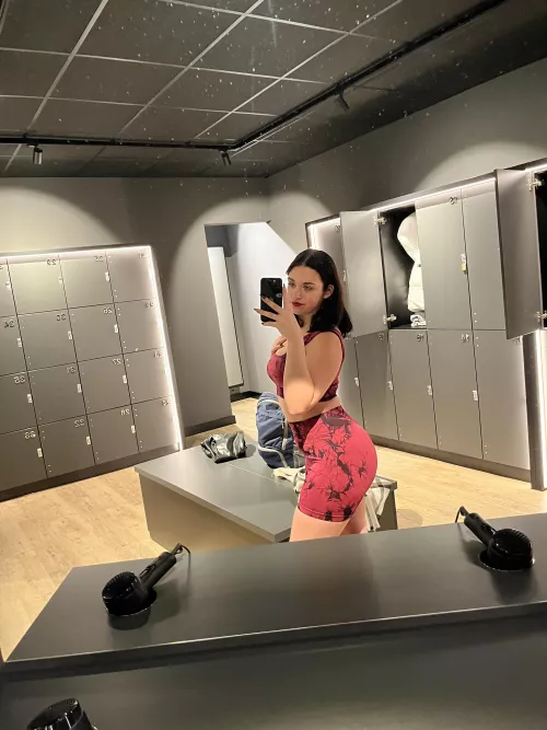 IUTR by tthatonegirll