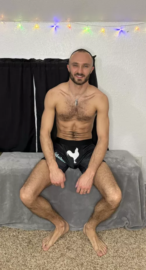 Just chilling 😋 by JonOnline95