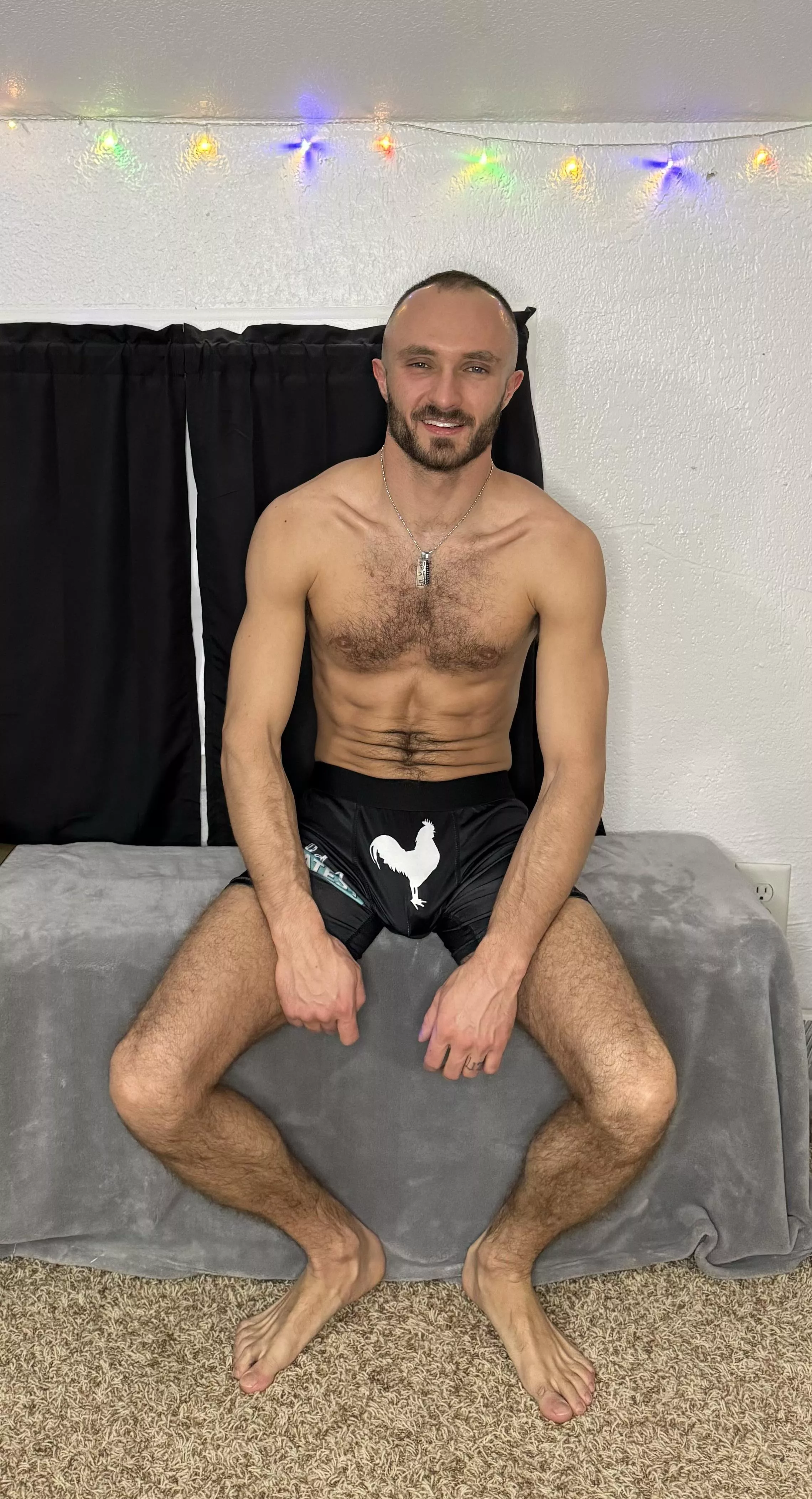 Just chilling 😋 posted by JonOnline95